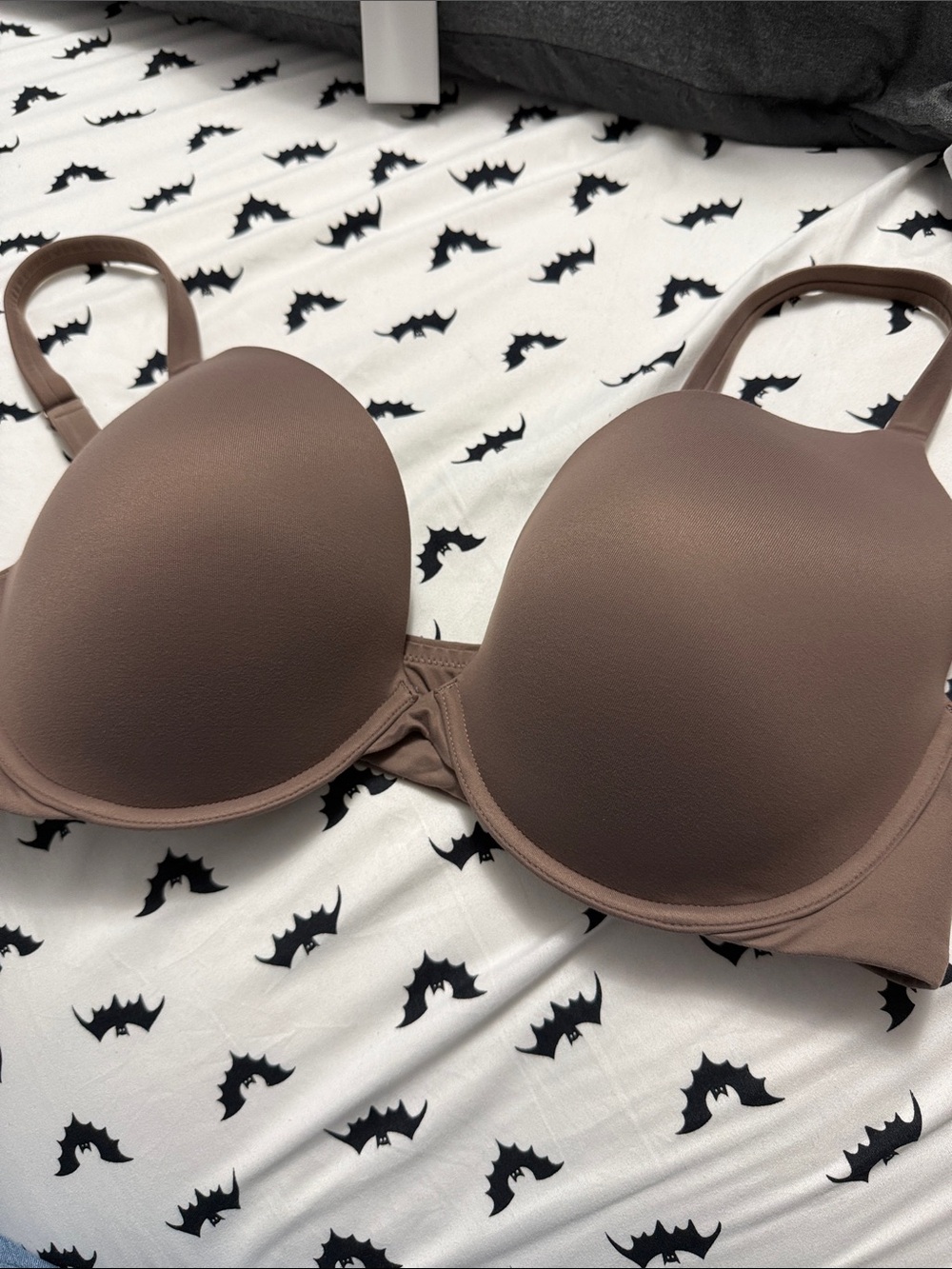 Skims Smooth Molded push-up T-Shirt Bra in Taupe - Women's Intimates 44c